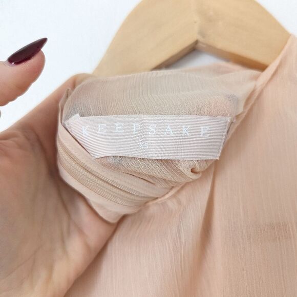 Keepsake The Label nude biscuit cream All Rise sheer sleeveless pleated blouse - Picture 3 of 7